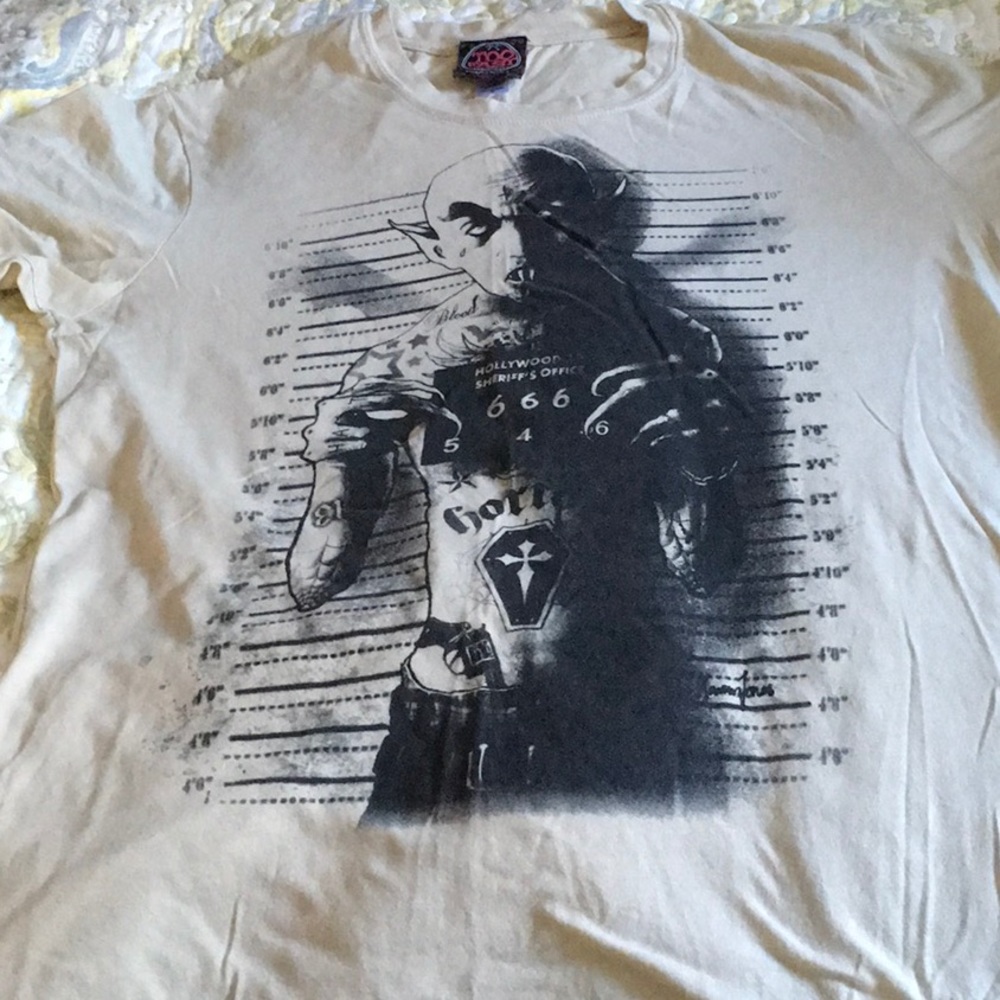 Goth tee
